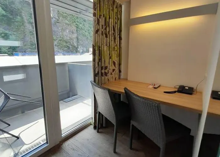 Hotel Altstadt Hofwirt 3*