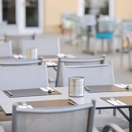 アルシュタッド ホフヴィルト 3*