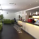 Hotel Altstadt Hofwirt 3*