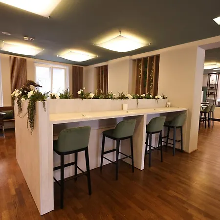 Altstadt Hofwirt Hotel Solnohrad