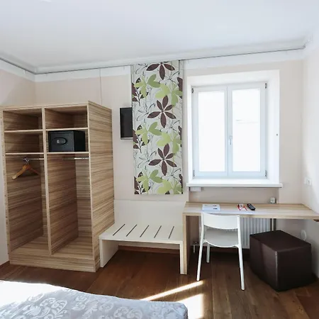 Altstadt Hofwirt Hotel 3*