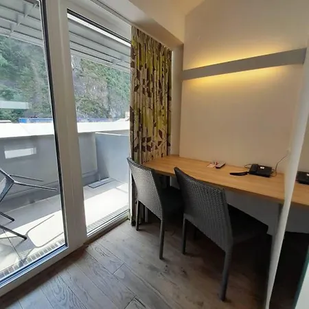 Hotel Altstadt Hofwirt 3*