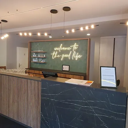 Altstadt Hofwirt Hotel 3*