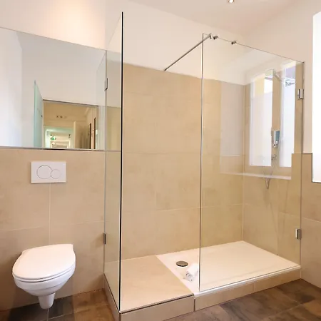 Altstadt Hofwirt Otel 3*