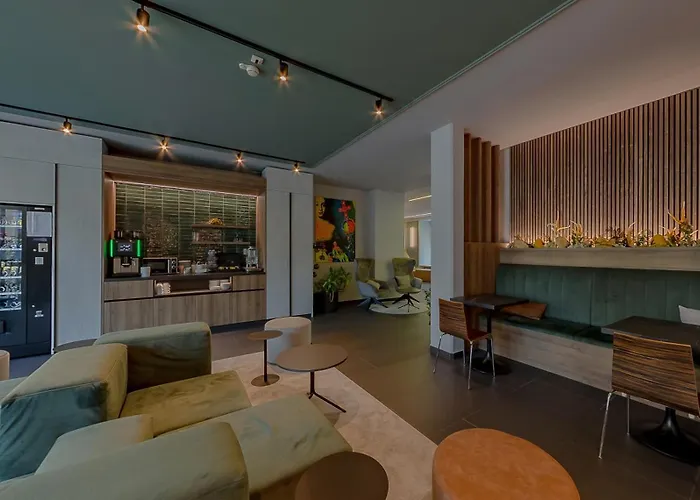 Altstadt Hofwirt Hotel