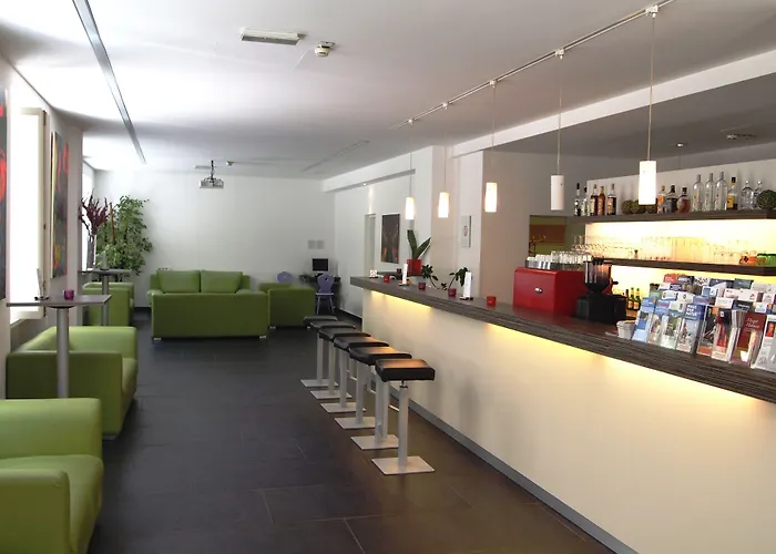 Hotel Altstadt Hofwirt 3*