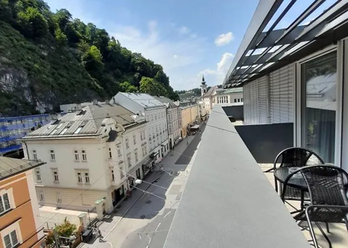 Altstadt Hofwirt Hotel