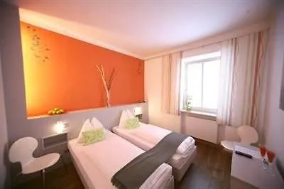 Altstadt Hofwirt Hotel