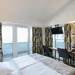 מלון Altstadt Hofwirt 3*