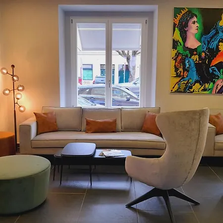 Altstadt Hofwirt מלון 3*