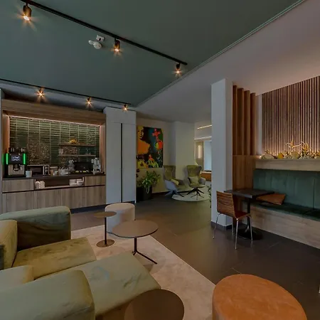 Altstadt Hofwirt מלון