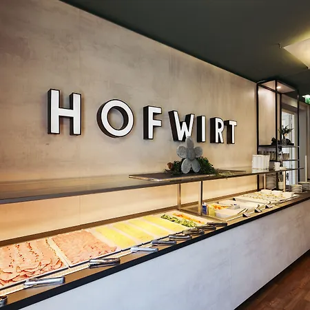 Altstadt Hofwirt מלון 3*